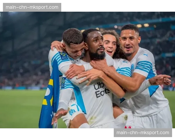 从三中卫到四后卫：布雷斯特主帅埃里克·罗伊的战术变招与2026赛季的稳定性